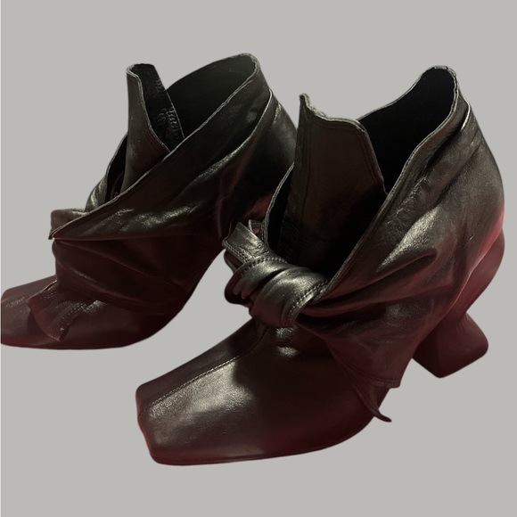 CCWDMOSS Black Ankle Booties with Square Toe and Bow Tie Design - Size 10 - Picture 7 of 14